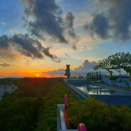 Maxonehotels At Bukit Jimbaran Exterior foto